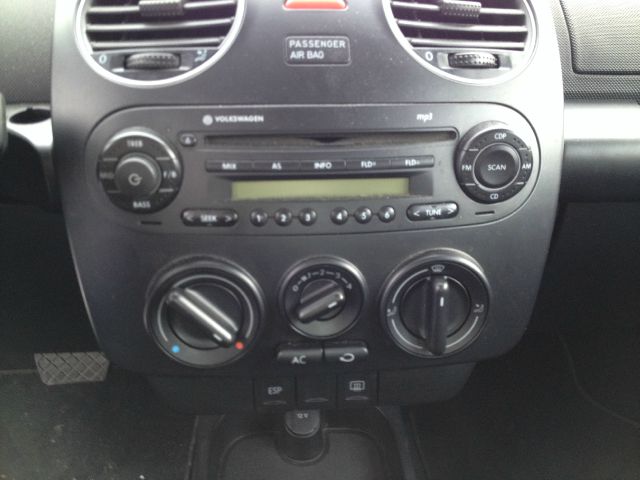 2010 Volkswagen New Beetle Limited Wagon