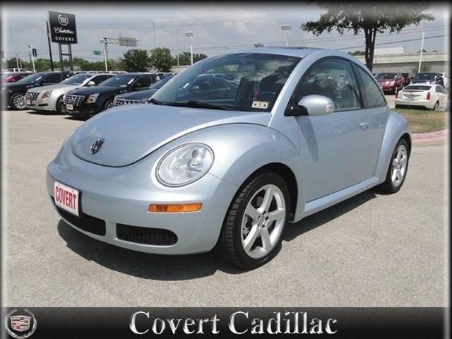 2010 Volkswagen New Beetle 4.8is Navigation AIR Suspension Panorama ROOF PREM