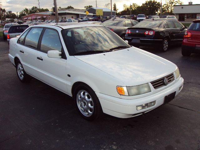 1997 Volkswagen Passat SE Crew Cab 4WD FFV