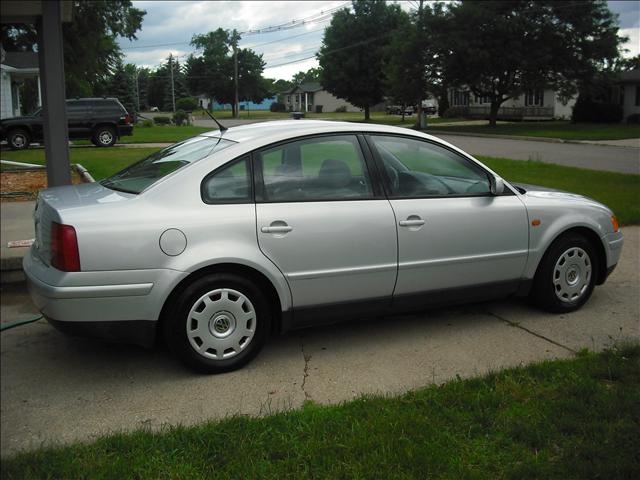 1998 Volkswagen Passat Unknown