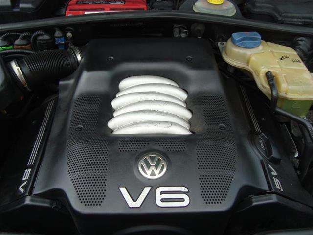 1999 Volkswagen Passat Van XE