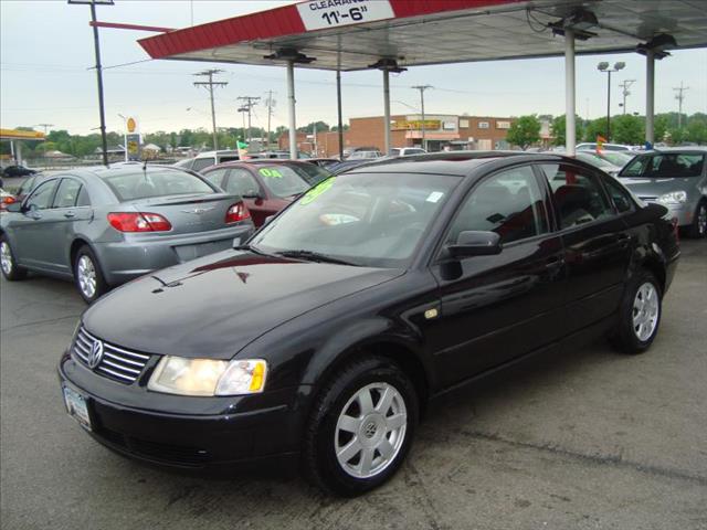 1999 Volkswagen Passat Van XE