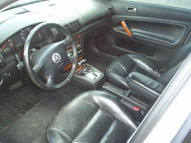 1999 Volkswagen Passat 2dr Roadster 3.0i