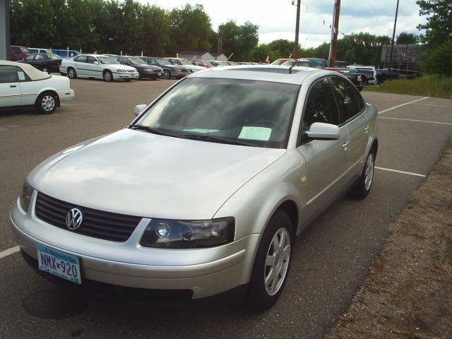 1999 Volkswagen Passat 2dr Roadster 3.0i