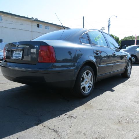 2000 Volkswagen Passat 2WD Ext Cab 134.0 Work Tr