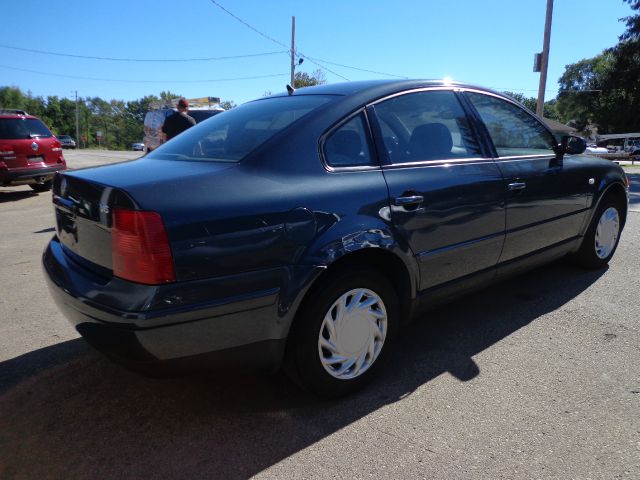 2000 Volkswagen Passat SE Crew Cab 4WD FFV