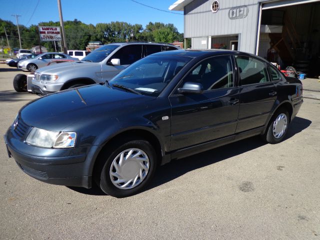 2000 Volkswagen Passat SE Crew Cab 4WD FFV
