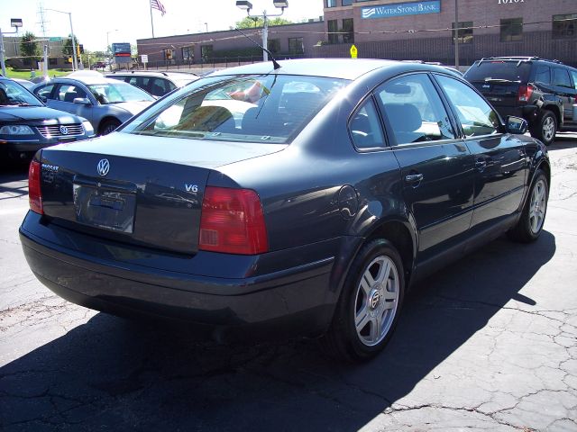 2000 Volkswagen Passat SE Crew Cab 4WD FFV