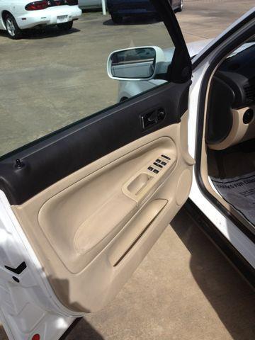 2000 Volkswagen Passat SE Crew Cab 4WD FFV