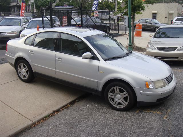 2000 Volkswagen Passat SE Crew Cab 4WD FFV