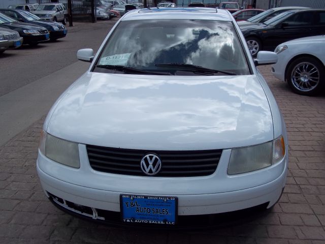 2000 Volkswagen Passat SE Crew Cab 4WD FFV