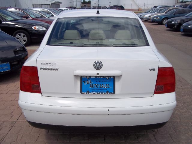 2000 Volkswagen Passat SE Crew Cab 4WD FFV