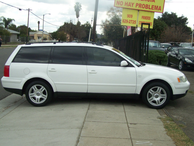 2000 Volkswagen Passat SE Crew Cab 4WD FFV