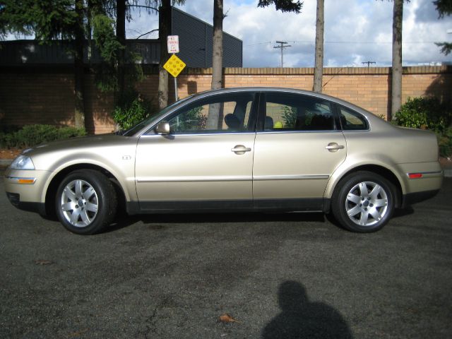 2001 Volkswagen Passat SE Crew Cab 4WD FFV