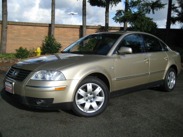 2001 Volkswagen Passat SE Crew Cab 4WD FFV