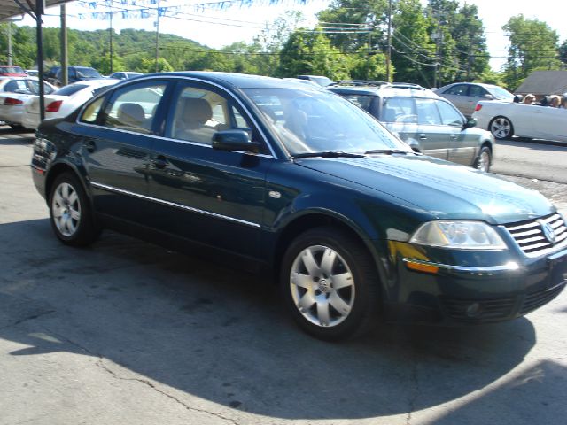 2001 Volkswagen Passat SE Crew Cab 4WD FFV