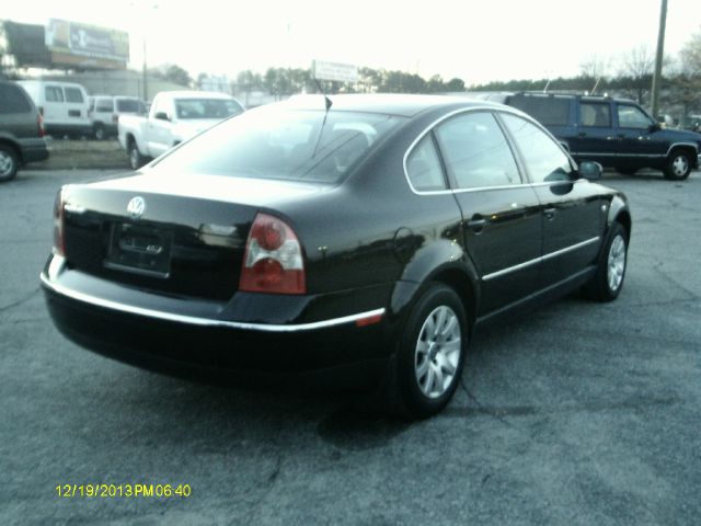 2001 Volkswagen Passat FWD 4dr Sport