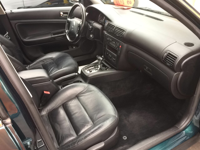 2001 Volkswagen Passat 4dr 2.9L Twin Turbo AWD W/3rd Row