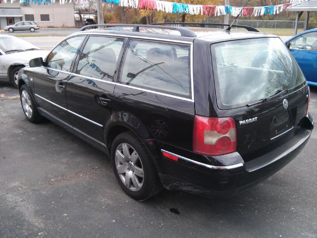 2001 Volkswagen Passat SE Crew Cab 4WD FFV