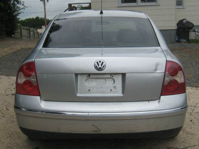 2001 Volkswagen Passat Sle-1 AWD