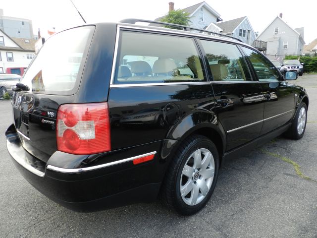 2001 Volkswagen Passat SE Crew Cab 4WD FFV