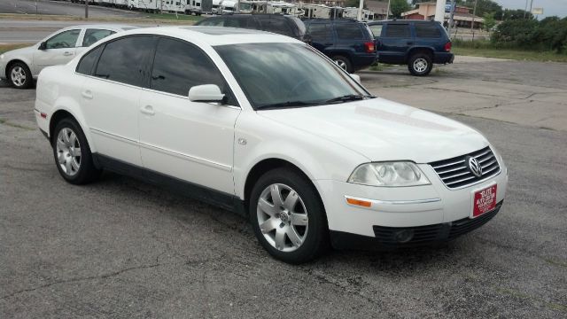 2001 Volkswagen Passat SE Crew Cab 4WD FFV