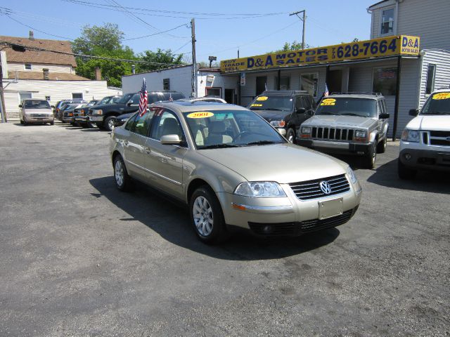 2001 Volkswagen Passat FWD 4dr Sport