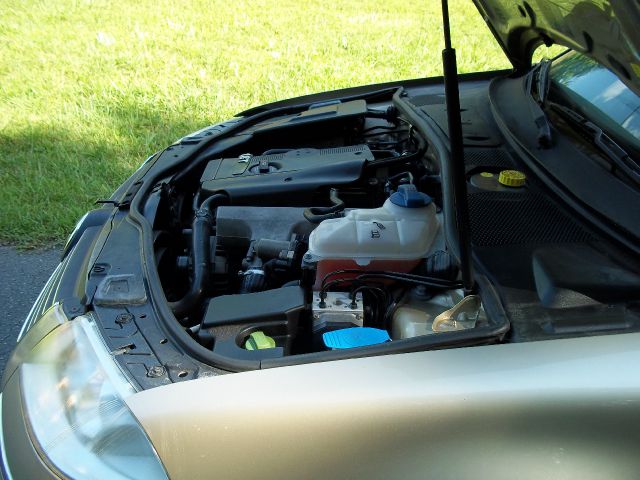 2001 Volkswagen Passat FWD 4dr Sport