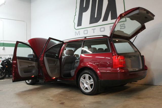 2001 Volkswagen Passat SE Crew Cab 4WD FFV