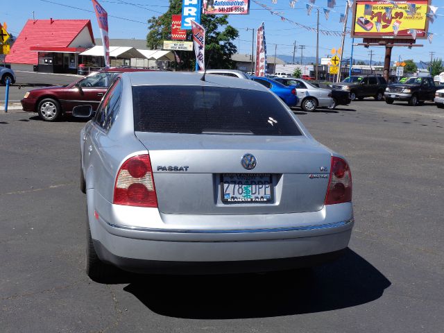 2001 Volkswagen Passat Sport. XLS. Excellente