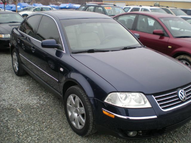2001 Volkswagen Passat SE Crew Cab 4WD FFV