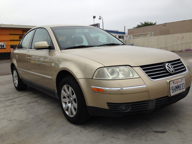 2001 Volkswagen Passat FWD 4dr Sport