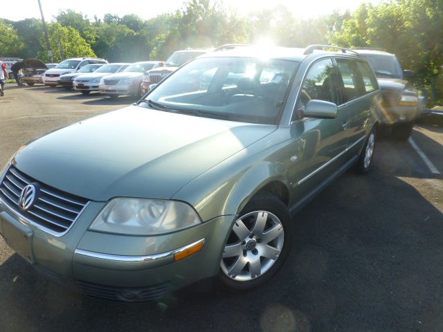 2002 Volkswagen Passat SE Crew Cab 4WD FFV