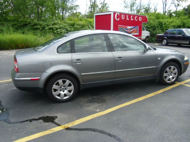 2002 Volkswagen Passat LS W/leather Seats