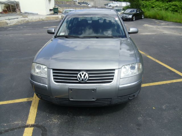 2002 Volkswagen Passat LS W/leather Seats