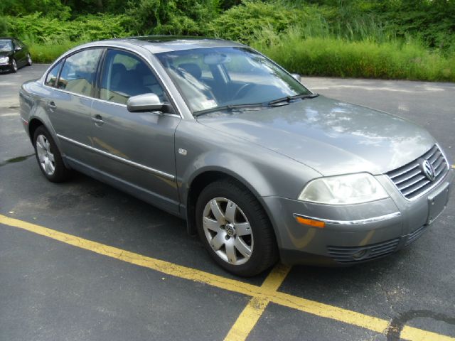 2002 Volkswagen Passat LS W/leather Seats