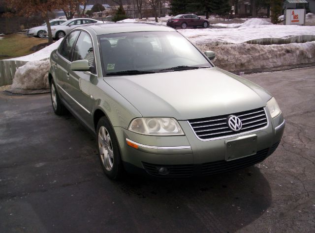 2002 Volkswagen Passat LS W/leather Seats