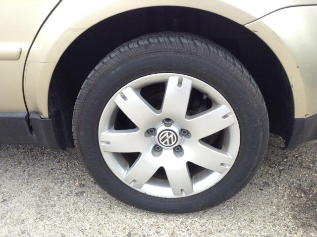 2002 Volkswagen Passat SE Crew Cab 4WD FFV