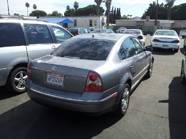 2002 Volkswagen Passat SE Crew Cab 4WD FFV