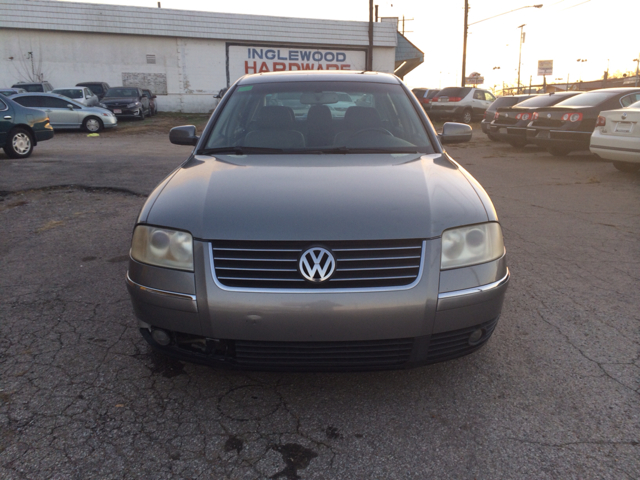 2002 Volkswagen Passat LS W/leather Seats