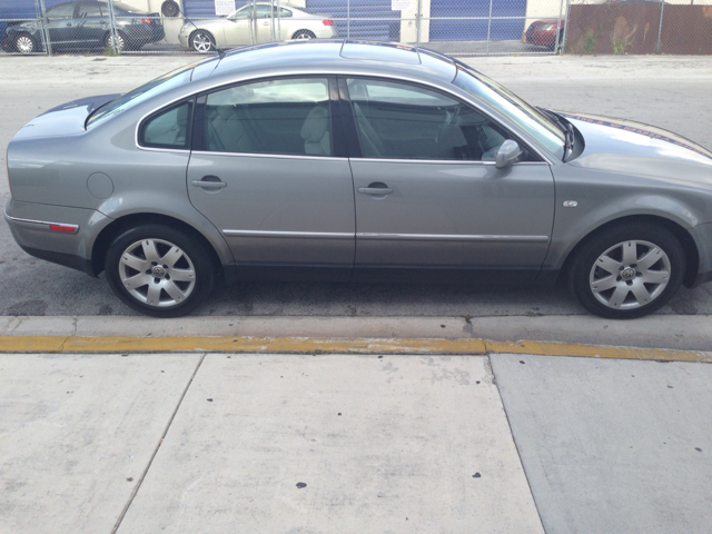 2002 Volkswagen Passat SE Crew Cab 4WD FFV