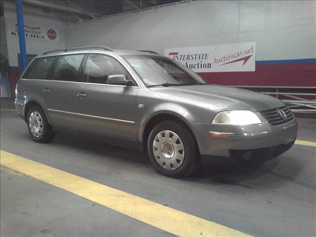 2002 Volkswagen Passat 2003 Nissan Touring