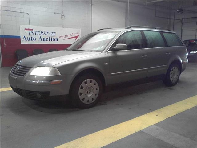 2002 Volkswagen Passat 2003 Nissan Touring