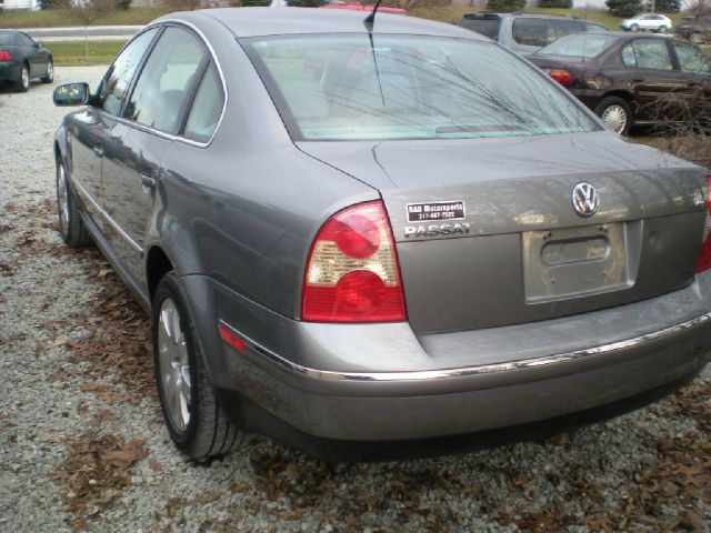 2002 Volkswagen Passat SE Crew Cab 4WD FFV