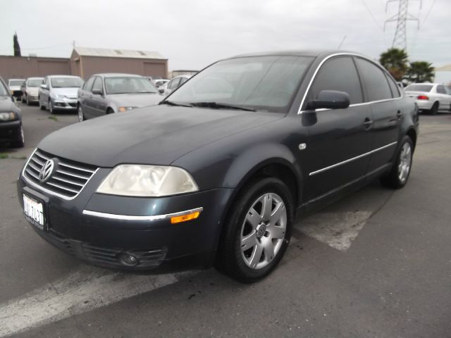 2002 Volkswagen Passat SE Crew Cab 4WD FFV