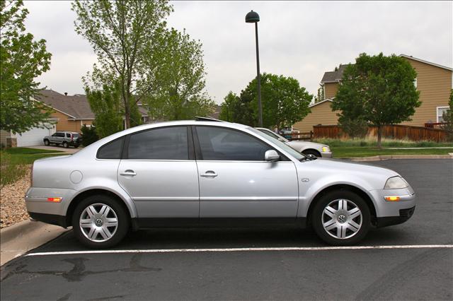 2002 Volkswagen Passat LS W/leather Seats