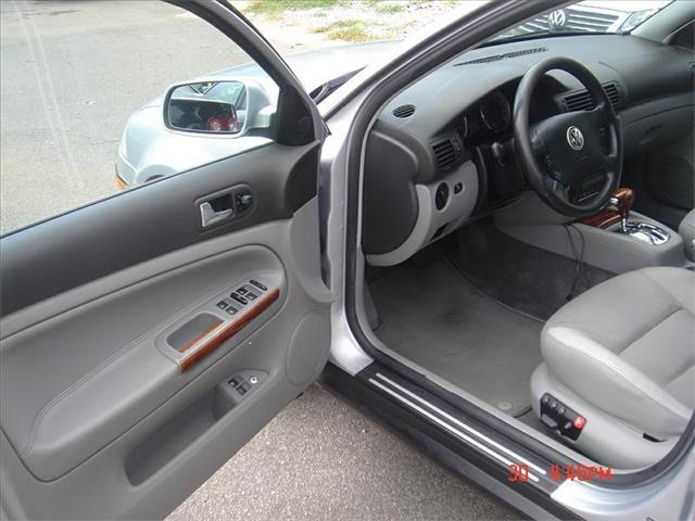 2002 Volkswagen Passat Unknown