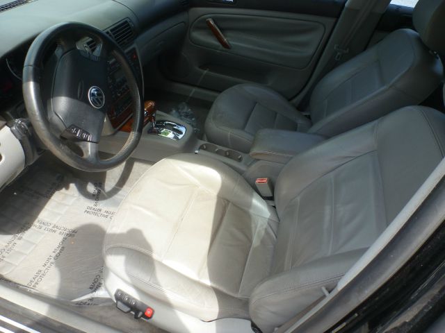 2002 Volkswagen Passat SE Crew Cab 4WD FFV