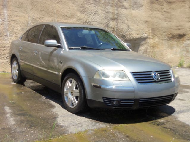 2002 Volkswagen Passat LS W/leather Seats
