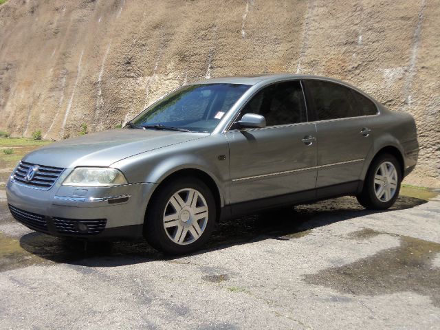 2002 Volkswagen Passat LS W/leather Seats